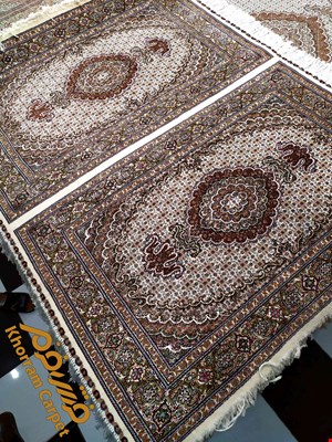 فرش دستباف ماهی خوی جفت 1.5 متری کرم پرویزیان کد 244