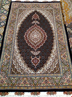 فرش دستباف ماهی خوی ذرع و نیم 1.5 متری سرمه ای پرویزیان کد 249