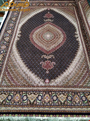 فرش دستباف ماهی خوی جفت 9 متری کرم پرویزیان کد 263
